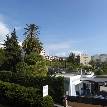 Gustave Apartman *