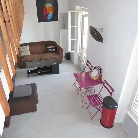 Gustave Apartment